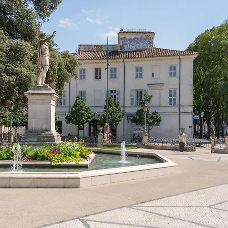 Le Petit Colbert Yourhosthelper * Nîmes