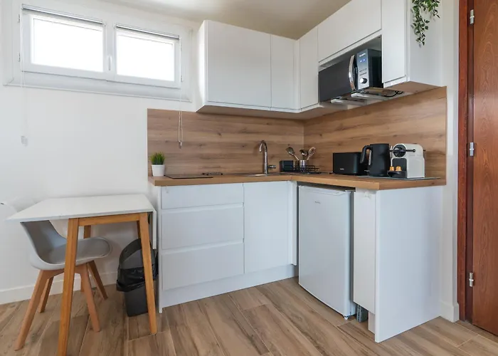 Apartment Le Petit Colbert Yourhosthelper *