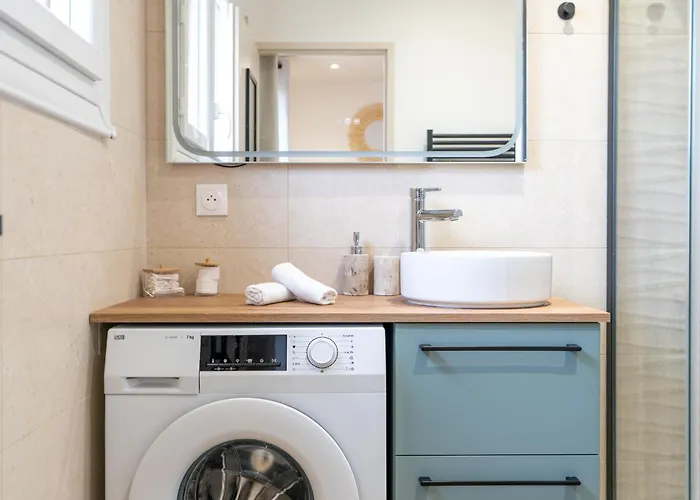 Le Petit Colbert Yourhosthelper Apartment